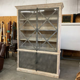 Large Hutch