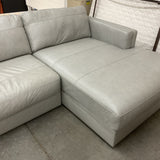 Amiata Grey Leather Sofa w/Chaise
