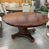 60" Round Thomasville Fredrickburg Table w/Leaf & Pads