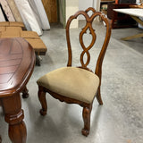 Universal Dining Table with 6 Chairs and 2 Leaves