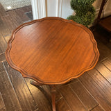 Pie Crust Table