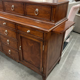 Liz Claiborne Buffet