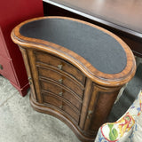Black Top Kidney Shape Chest