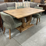 Table with 4 Chairs