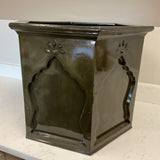 Arabeque Planter
