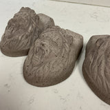 Set of 4 Lovehoved Gray Lion Pot Feet