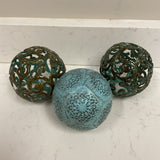 Set of 3 Decorative Spheres