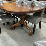 American Drew Table, 1 Leaf, and 8 Chairs