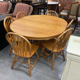 Oak Table with 1 Leaf and 6 Chairs
