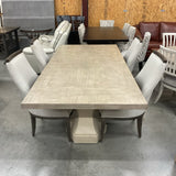 Bernhardt Fancy Face Table with 2 Leaves & 4 Chairs
