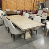 Bernhardt Fancy Face Table with 2 Leaves & 4 Chairs