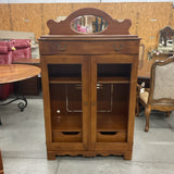 Betsy Cameron Lexington Wardrobe