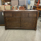 Legacy Classic  Barnington Dresser w/Mirror