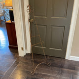 Easel